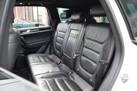 USED 2017 17 VOLKSWAGEN TOUAREG 3.0 V6 R-LINE PLUS TDI BLUEMOTION TECHNOLOGY 5d AUTO 259 BHP PAN ROOF / 2 OWNER / FULL HIST