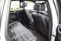 USED 2017 17 VOLKSWAGEN TOUAREG 3.0 V6 R-LINE PLUS TDI BLUEMOTION TECHNOLOGY 5d AUTO 259 BHP PAN ROOF / 2 OWNER / FULL HIST