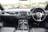 USED 2017 17 VOLKSWAGEN TOUAREG 3.0 V6 R-LINE PLUS TDI BLUEMOTION TECHNOLOGY 5d AUTO 259 BHP PAN ROOF / 2 OWNER / FULL HIST
