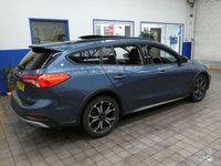 USED 2020 20 FORD FOCUS ACTIVE 1.5 X ECOBLUE 5d 119 BHP BIG SPEC SAT NAV SUNROOF PART LEATHER HEATED SEATS REAR VIEW CAMERA CRUISE CONTROL PARKING SENSORS 1 OWNER SERVICE HISTORY 6 MONTHS GOLD WARRANY