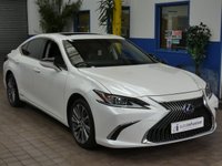 USED 2021 21 LEXUS ES 2.5 300H 4d 215 BHP SAT NAV LEATHER SUNROOF CAMERA PARKING SENSORS 1 OWNER 10 YR LEXUS WARRANTY