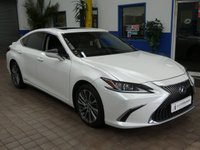USED 2021 21 LEXUS ES 2.5 300H 4d 215 BHP SAT NAV LEATHER SUNROOF CAMERA PARKING SENSORS 1 OWNER 10 YR LEXUS WARRANTY