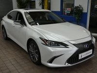 USED 2021 21 LEXUS ES 2.5 300H 4d 215 BHP SAT NAV LEATHER SUNROOF CAMERA PARKING SENSORS 1 OWNER 10 YR LEXUS WARRANTY