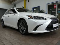 USED 2021 21 LEXUS ES 2.5 300H 4d 215 BHP SAT NAV LEATHER SUNROOF CAMERA PARKING SENSORS 1 OWNER 10 YR LEXUS WARRANTY
