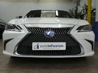 USED 2021 21 LEXUS ES 2.5 300H 4d 215 BHP SAT NAV LEATHER SUNROOF CAMERA PARKING SENSORS 1 OWNER 10 YR LEXUS WARRANTY