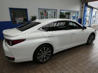 USED 2021 21 LEXUS ES 2.5 300H 4d 215 BHP SAT NAV LEATHER SUNROOF CAMERA PARKING SENSORS 1 OWNER 10 YR LEXUS WARRANTY
