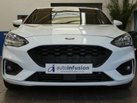 USED 2020 70 FORD FOCUS 1.0 ST-LINE X EDITION MHEV 5d 124 BHP SAT NAV HEATED SEATS CRUISE CONTROL PARKING SENSORS 1 OWNER SERVICE HISTORY 6 MONTHS GOLD WARRANTY