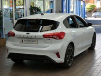 USED 2020 70 FORD FOCUS 1.0 ST-LINE X EDITION MHEV 5d 124 BHP SAT NAV HEATED SEATS CRUISE CONTROL PARKING SENSORS 1 OWNER SERVICE HISTORY 6 MONTHS GOLD WARRANTY