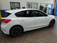 USED 2020 70 FORD FOCUS 1.0 ST-LINE X EDITION MHEV 5d 124 BHP SAT NAV HEATED SEATS CRUISE CONTROL PARKING SENSORS 1 OWNER SERVICE HISTORY 6 MONTHS GOLD WARRANTY