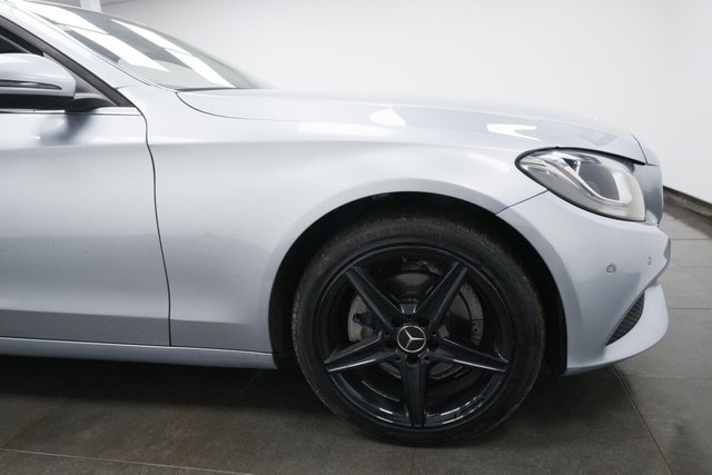 2016 MERCEDES-BENZ C-CLASS 2.1L C220 D SE EXECUTIVE 5d AUTO 170 BHP - Photo 5