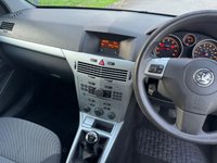 USED 2009 59 VAUXHALL ASTRA 1.6 CLUB 5d 115 BHP 