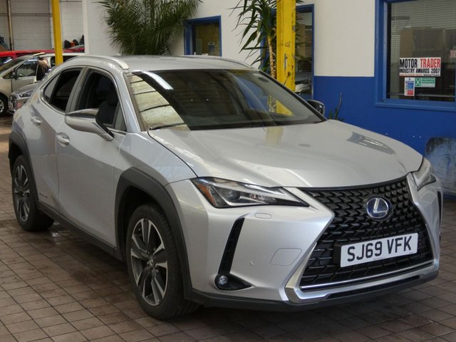 2019 69 Lexus Ux 2.0 250H 5d 108 BHP