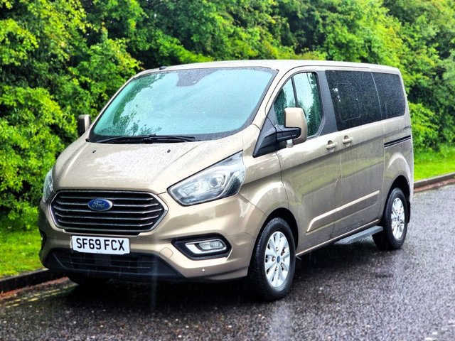 View our FORD TOURNEO CUSTOM