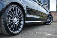USED 2013 63 MERCEDES-BENZ C-CLASS 6.2 C63 AMG 4d 457 BHP INT & EXT CARBON PACKS / H&K