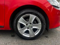 USED 2015 15 RENAULT CLIO 0.9 DYNAMIQUE MEDIANAV ENERGY TCE S/S 5d 90 BHP 