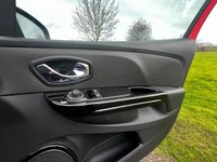 USED 2015 15 RENAULT CLIO 0.9 DYNAMIQUE MEDIANAV ENERGY TCE S/S 5d 90 BHP 