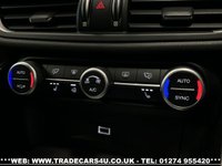 USED 2017 67 ALFA ROMEO GIULIA 2.0 TB VELOCE 4d 280 BHP UK DELIVERY FLAT FEE &pound;175 (SUBJECT TO DEAL) *OVER 100 IMAGES ON OUR WEBSITE*BESPOKE FINANCE ARRANGED*PART EXCHANGE WELCOME*ALL VEHICLES HPI CLEAR
