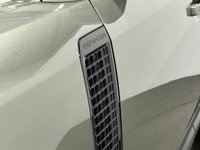 USED 2020 20 LAND ROVER DEFENDER 2.0 SE 5d 237 BHP Panoramic Glass Slide Roof
