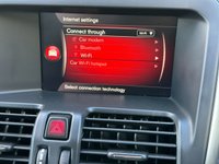 USED 2017 67 VOLVO XC60 2.4 D4 R-DESIGN LUX NAV AWD 5d 187 BHP 20in GLOSS BLACK-C/C-FAMILY PACK