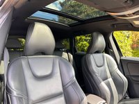 USED 2017 67 VOLVO XC60 2.4 D4 R-DESIGN LUX NAV AWD 5d 187 BHP 20in GLOSS BLACK-C/C-FAMILY PACK