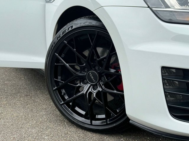 View our VOLKSWAGEN GOLF