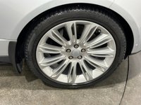 USED 2015 15 LAND ROVER RANGE ROVER 5.0 V8 AUTOBIOGRAPHY 5d 510 BHP Deployable Side Steps, Panoramic Glass Slide Sunroof, Deployable Towbar, Striking Indus Silver , Ebony Black Leather