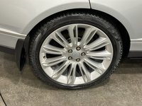 USED 2015 15 LAND ROVER RANGE ROVER 5.0 V8 AUTOBIOGRAPHY 5d 510 BHP Deployable Side Steps, Panoramic Glass Slide Sunroof, Deployable Towbar, Striking Indus Silver , Ebony Black Leather