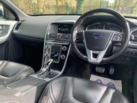 USED 2016 66 VOLVO XC60 2.4 D5 R-DESIGN LUX NAV AWD 5d 217 BHP 2016/66reg VOLVO XC60 D5 R-DESIGN LUX NAV - AWD - AUTOMATIC - LEATHER - 1 FORMER KEEPER - FULL SERVICE HISTORY - FREE 12 MONTHS WARRANTY / BREAKDOWN RECOVERY
