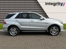 USED 2014 14 MERCEDES-BENZ M-CLASS 5.5 ML63 AMG 5d 525 BHP AIR SUSPENSION - AMG BODY STYLING KIT - COMAND NAVIGATION - HARMON KARDON - AMBIENT LIGHTING - ALPACA GREY LEATHER