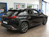 USED 2020 20 LEXUS UX 2.0 250H F SPORT 5d 108 BHP SAT NAV PART LEATHER HEATED SEATS HEATED STEERING WHEEL PARKING SENSORS REAR CAMERA 1 OWNER SERVICE HISTORY LEXUS WARRANTY TILL MARCH 2030AUG 2031