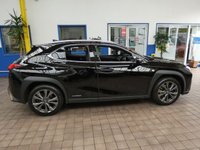 USED 2020 20 LEXUS UX 2.0 250H F SPORT 5d 108 BHP SAT NAV PART LEATHER HEATED SEATS HEATED STEERING WHEEL PARKING SENSORS REAR CAMERA 1 OWNER SERVICE HISTORY LEXUS WARRANTY TILL MARCH 2030AUG 2031