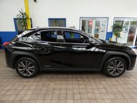 USED 2020 20 LEXUS UX 2.0 250H F SPORT 5d 108 BHP SAT NAV PART LEATHER HEATED SEATS HEATED STEERING WHEEL PARKING SENSORS REAR CAMERA 1 OWNER SERVICE HISTORY LEXUS WARRANTY TILL MARCH 2030AUG 2031