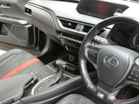 USED 2020 20 LEXUS UX 2.0 250H F SPORT 5d 108 BHP SAT NAV PART LEATHER HEATED SEATS HEATED STEERING WHEEL PARKING SENSORS REAR CAMERA 1 OWNER SERVICE HISTORY LEXUS WARRANTY TILL MARCH 2030AUG 2031