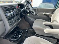 USED 2000 W VOLKSWAGEN CARAVELLE 2.8L VARIANT 8STR SWB VR6 0d AUTO 138 BHP 