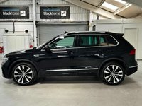USED 2019 19 VOLKSWAGEN TIGUAN 2.0 R-LINE TDI DSG 5d 148 BHP PANROOF+20"ALLOYS+CARPLAY+NAV