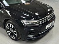 USED 2019 19 VOLKSWAGEN TIGUAN 2.0 R-LINE TDI DSG 5d 148 BHP PANROOF+20"ALLOYS+CARPLAY+NAV