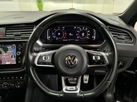 USED 2019 19 VOLKSWAGEN TIGUAN 2.0 R-LINE TDI DSG 5d 148 BHP PANROOF+20"ALLOYS+CARPLAY+NAV