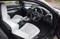 USED 2019 68 BMW M4 3.0 M4 COMPETITION 2d 444 BHP INDIVIDUAL MACAU BLUE / HUD