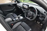 USED 2020 20 AUDI A4 3.0 S4 AVANT TDI QUATTRO BLACK EDITION MHEV 5d 343 BHP BLACK EDITION / METALLIC WHITE