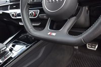 USED 2020 20 AUDI A4 3.0 S4 AVANT TDI QUATTRO BLACK EDITION MHEV 5d 343 BHP BLACK EDITION / METALLIC WHITE