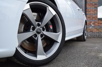 USED 2020 20 AUDI A4 3.0 S4 AVANT TDI QUATTRO BLACK EDITION MHEV 5d 343 BHP BLACK EDITION / METALLIC WHITE