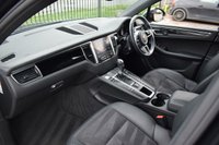 USED 2017 17 PORSCHE MACAN 3.0 D S PDK 5d 258 BHP 1 OWNER / STUNNING EXAMPLE!