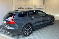 USED 2023 23 VOLVO V60 2.0 B5 CROSS COUNTRY ULTIMATE AWD MHEV 5d 247 BHP 