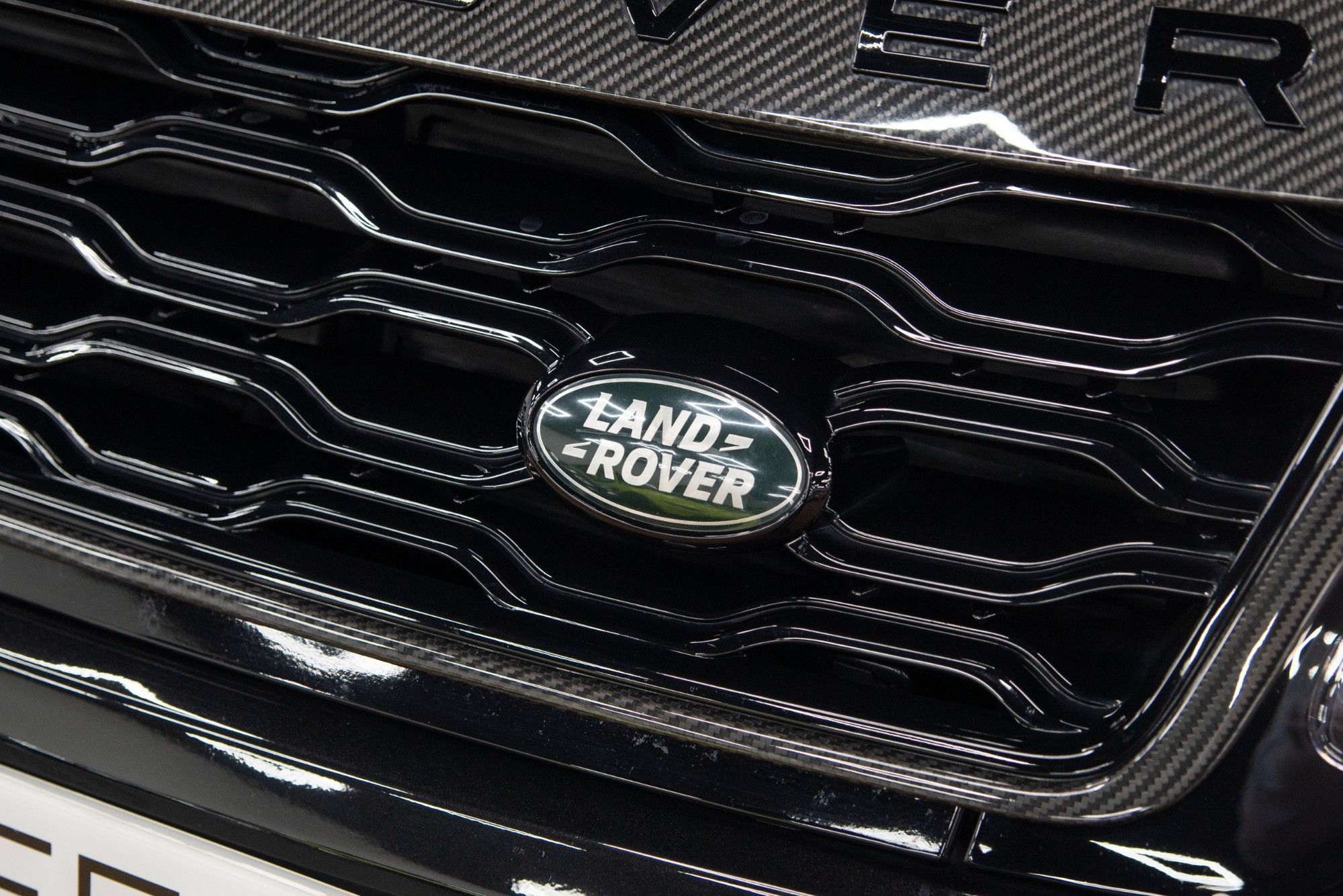 USED 2020 70 LAND ROVER RANGE ROVER SPORT 5.0 SVR CARBON EDITION 