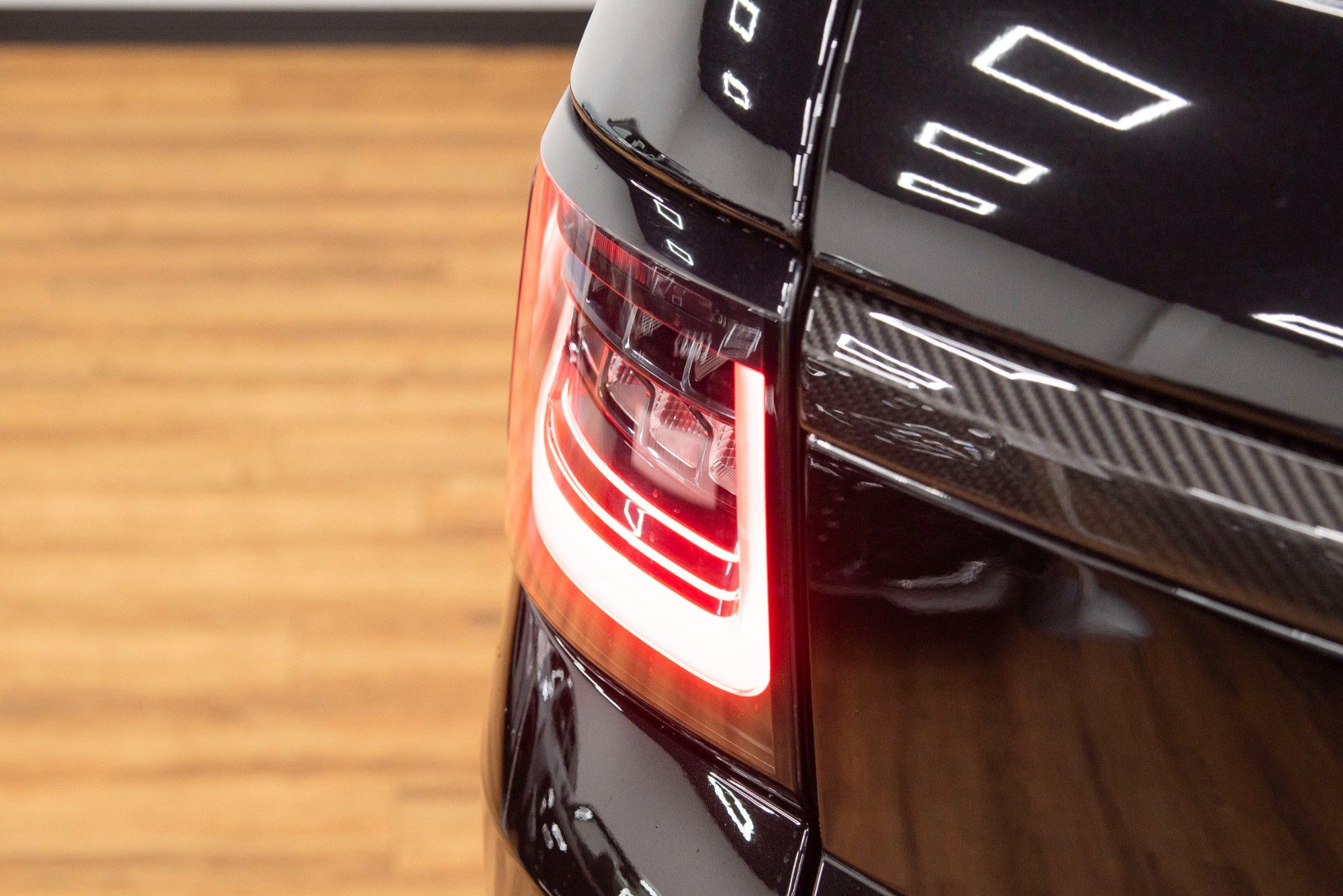USED 2020 70 LAND ROVER RANGE ROVER SPORT 5.0 SVR CARBON EDITION 