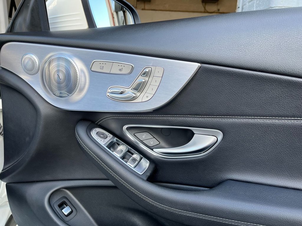 USED 2018 18 MERCEDES-BENZ C-CLASS 2.0 C 300 AMG LINE PREMIUM PLUS 2d 241 BHP 