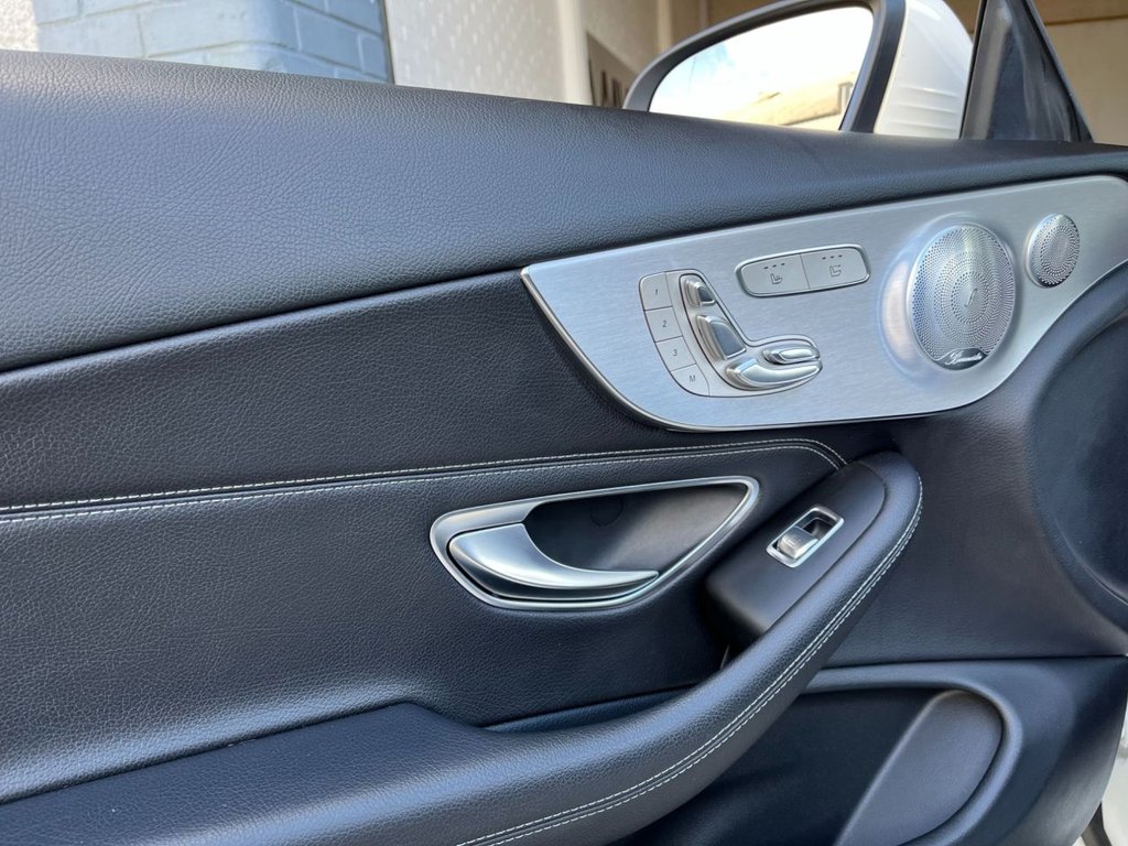 USED 2018 18 MERCEDES-BENZ C-CLASS 2.0 C 300 AMG LINE PREMIUM PLUS 2d 241 BHP 