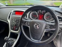 USED 2013 62 VAUXHALL ASTRA 2.0 SRI CDTI S/S 5d 163 BHP 