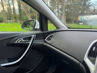 USED 2013 62 VAUXHALL ASTRA 2.0 SRI CDTI S/S 5d 163 BHP 