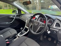 USED 2013 62 VAUXHALL ASTRA 2.0 SRI CDTI S/S 5d 163 BHP 